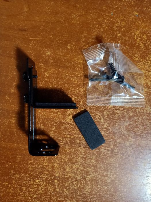 Тримач для відеокарти металевий (регульований)