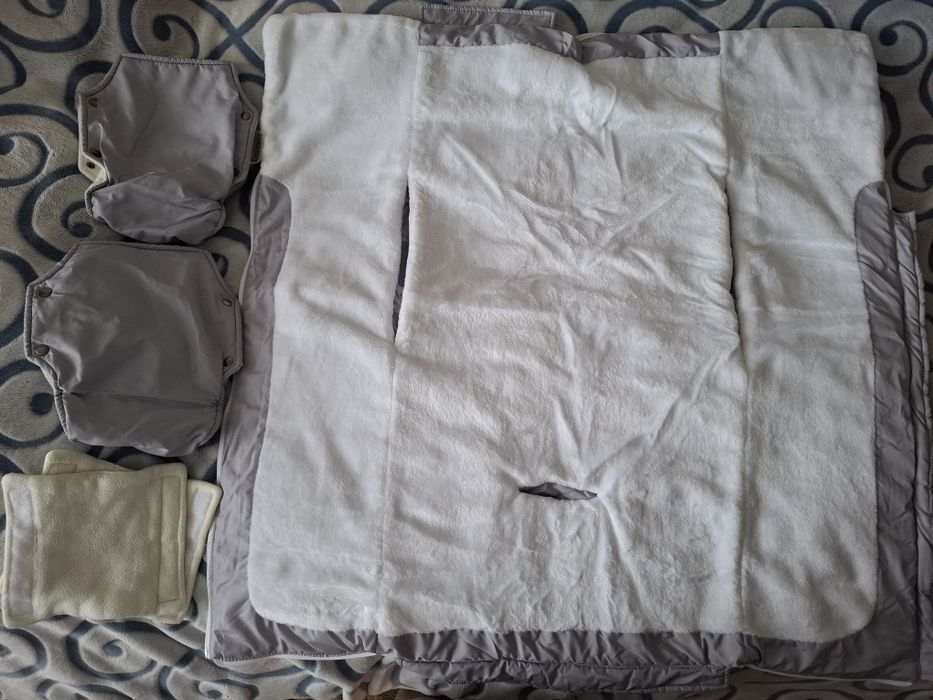 Зимовий конверт ковдра з муфтами