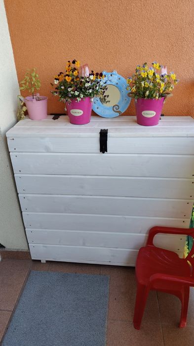 Drewniane skrzynie na taras/balkon – solidne i pojemne