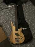 Chicago Fretless Bass Guitar marki Gear4music