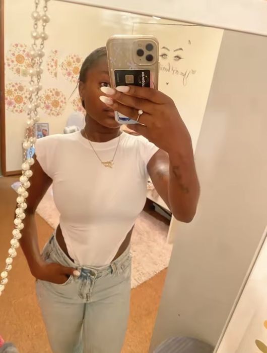 Сексуальний жіночий топ суцільне облягаюче боді нове гарне та якісне