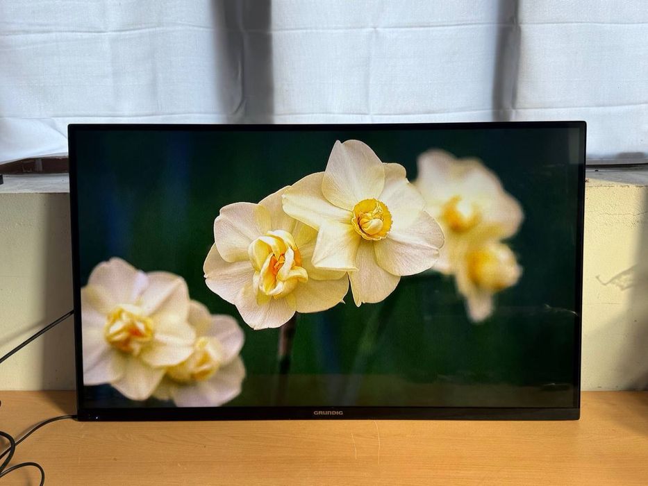 Телевізор Grundig 42/ 42 дюйми / Full HD