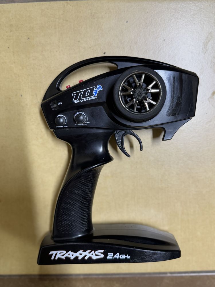 Samochodzik Rc traxxas maxx