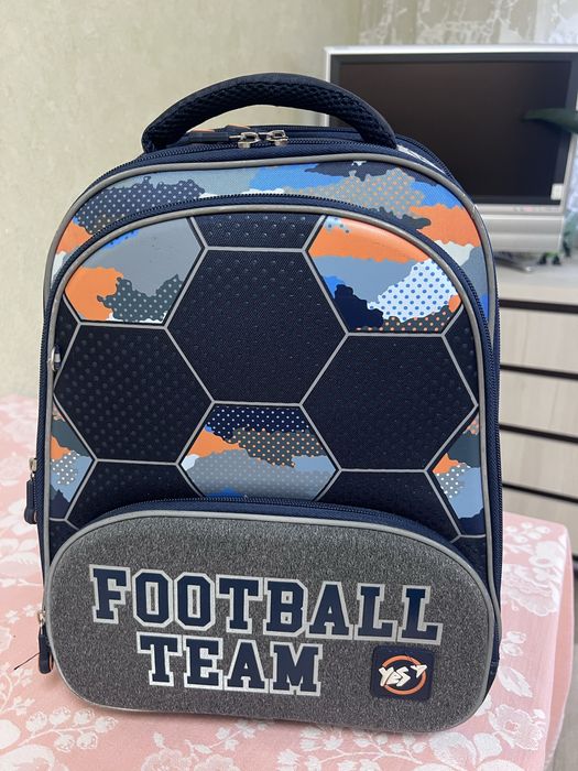 Рюкзак школьный Yes