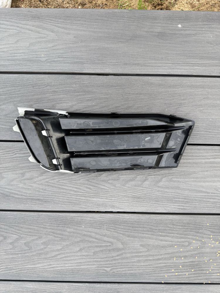 Maskownice  zderzaka boczne audi a3 8v