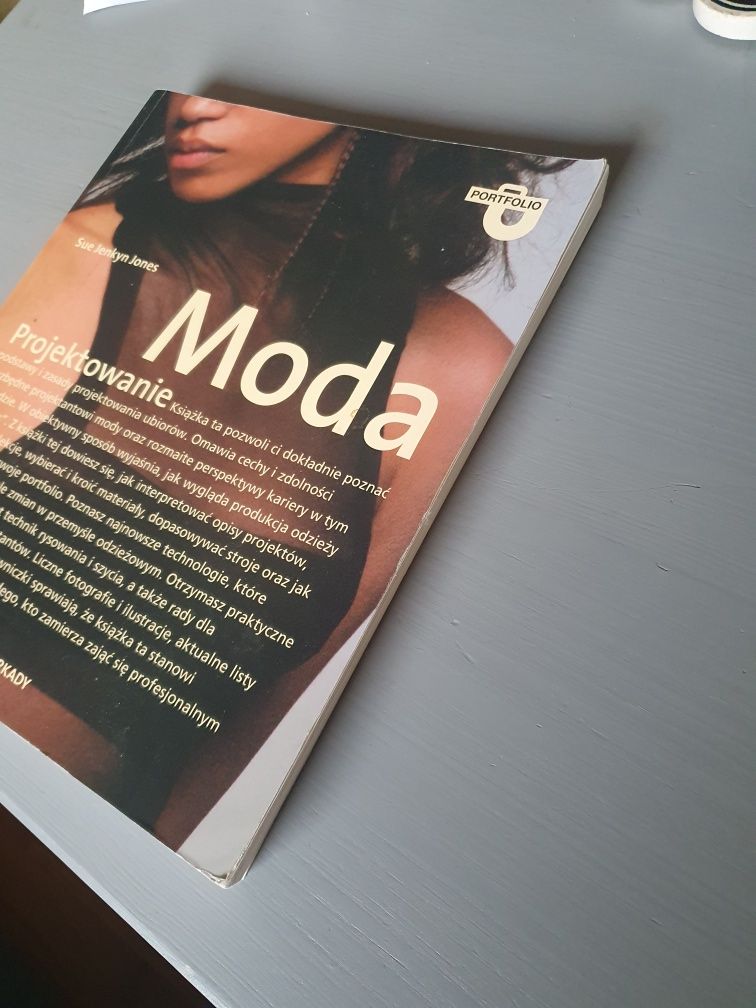 Książka Moda Projektowanie - Sue Jenkyn Jones