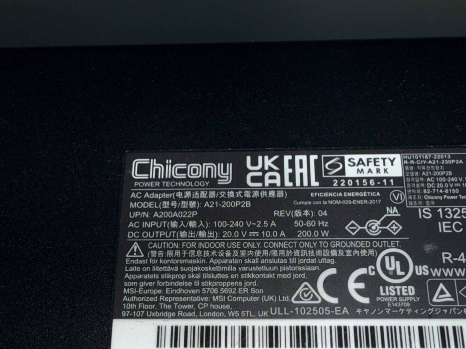 Laptop Portátil MSI 17"- Ryzen 9 AI | RTX4060 8GB | 240hz | 32GB ram