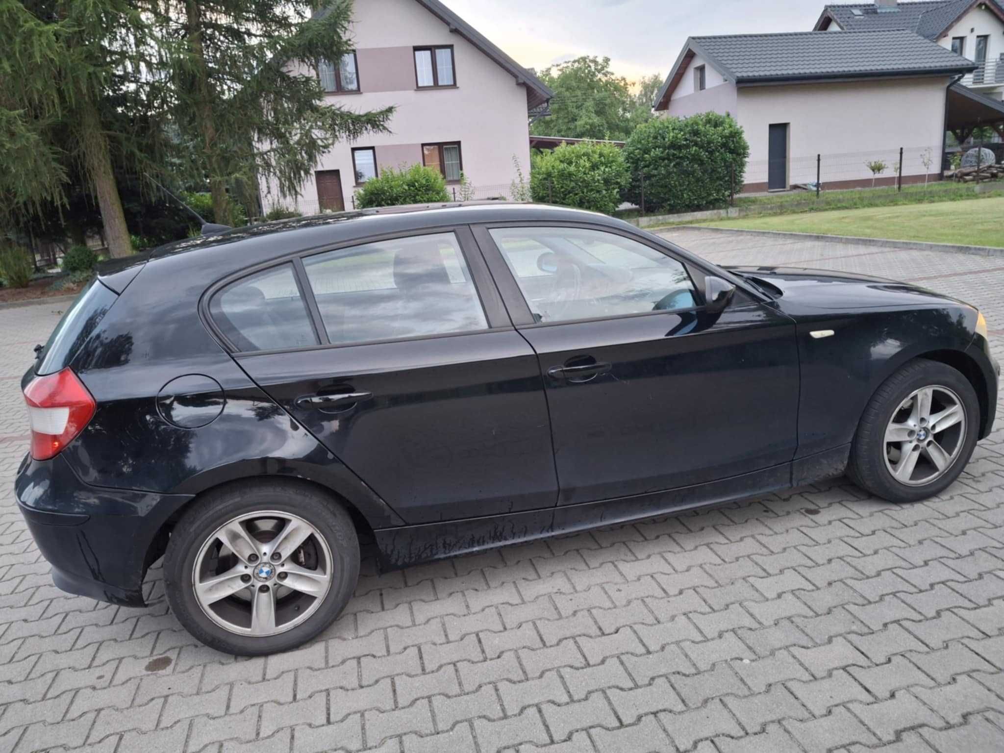 BMW  e87    120d
