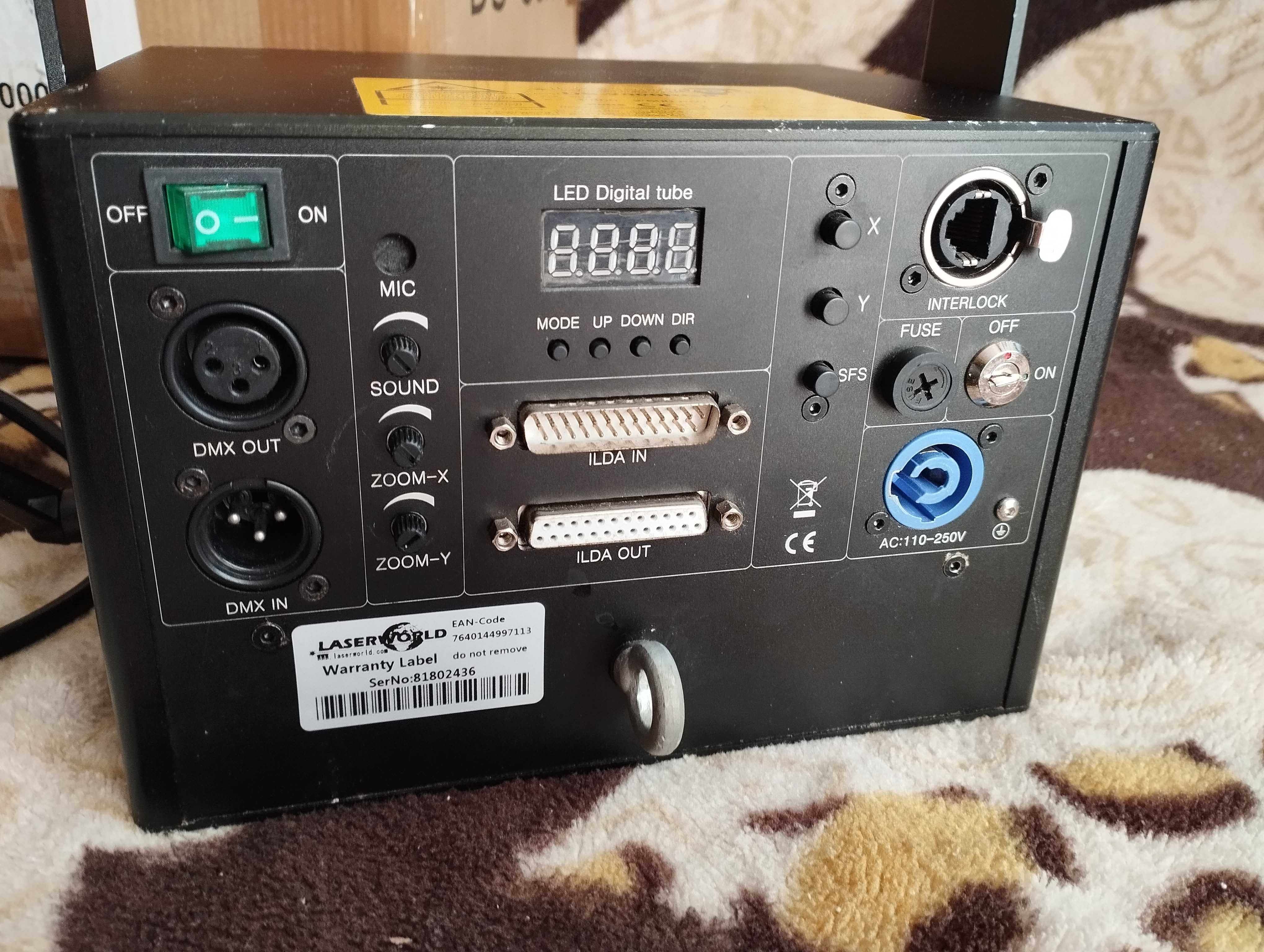 Laserworld DS-2000 RGB ShowNET - laser z wgranymi pokazami laserowymi!