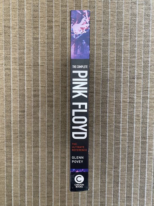 Livro “The Complete Pink Floyd: The Ultimate Reference”