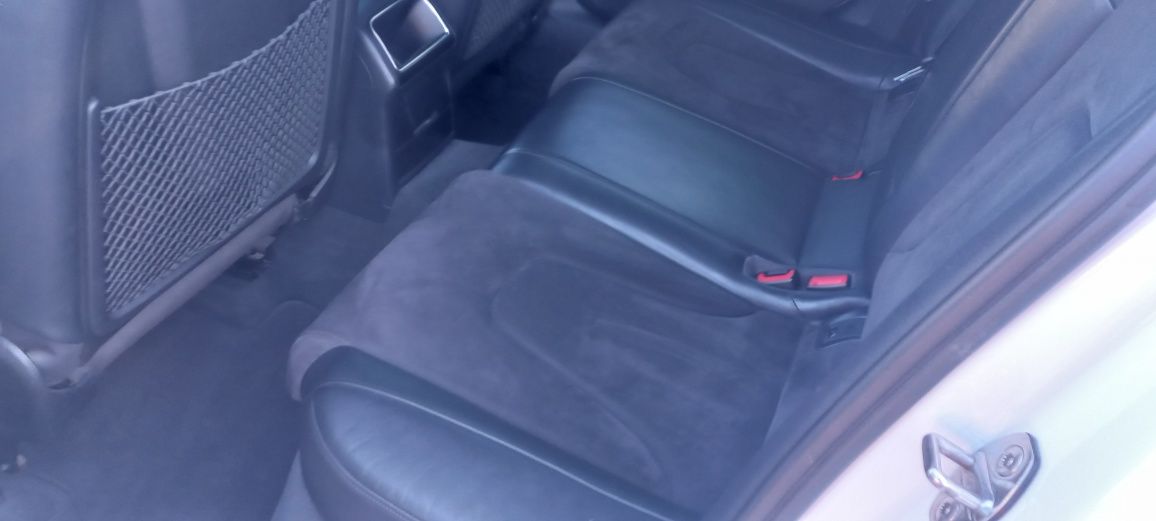 Машина audi A4 B8, в дуже гарному стані.