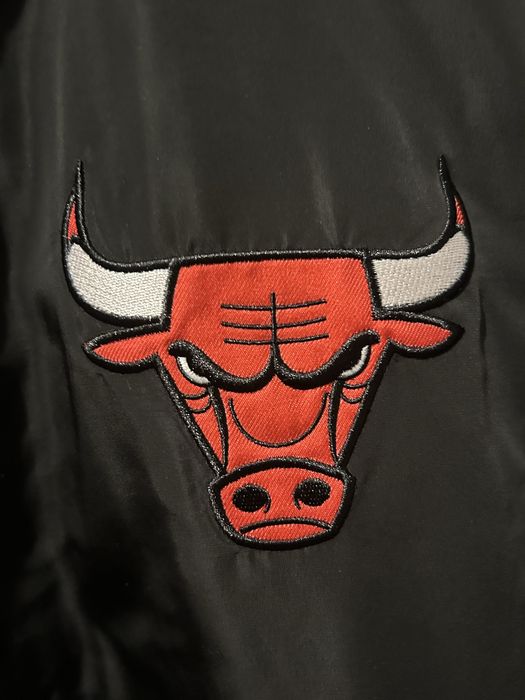 Casaco bomber New Era Chicago Bulls
