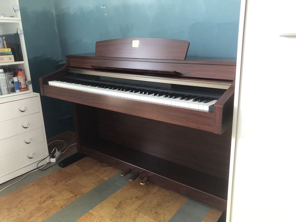Pianino cyfrowe Yamaha Clavinova CLP 330