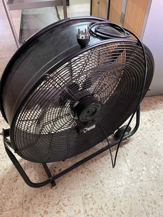 Ventoinha industrial CELCIA 200W – 3 velocidades