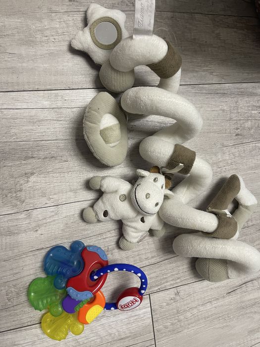 Іграшки розтяжка на ліжко та гризунець