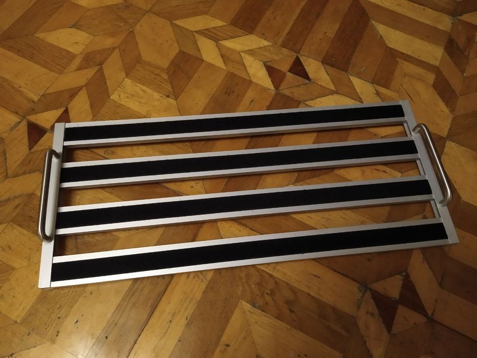 Педалборди на замовлення для гітар бас гітар