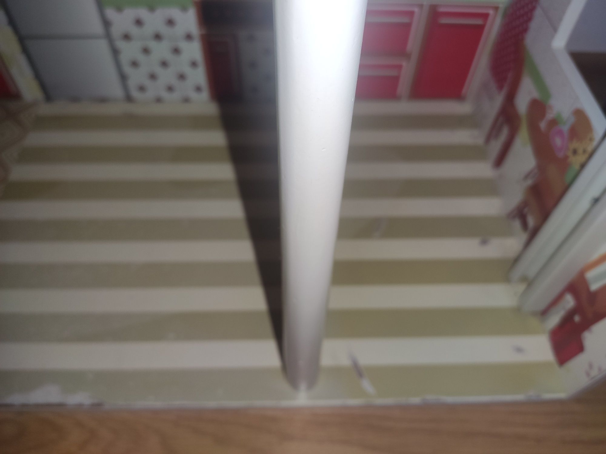 Domek dla lalek typu Barbie z winda i balkonem 3 piętra + meble
