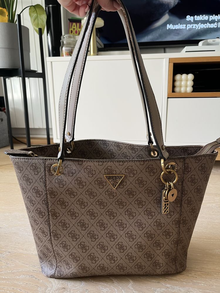 Torba torebka Guess oryginalna z Zalando shopper mieści A4