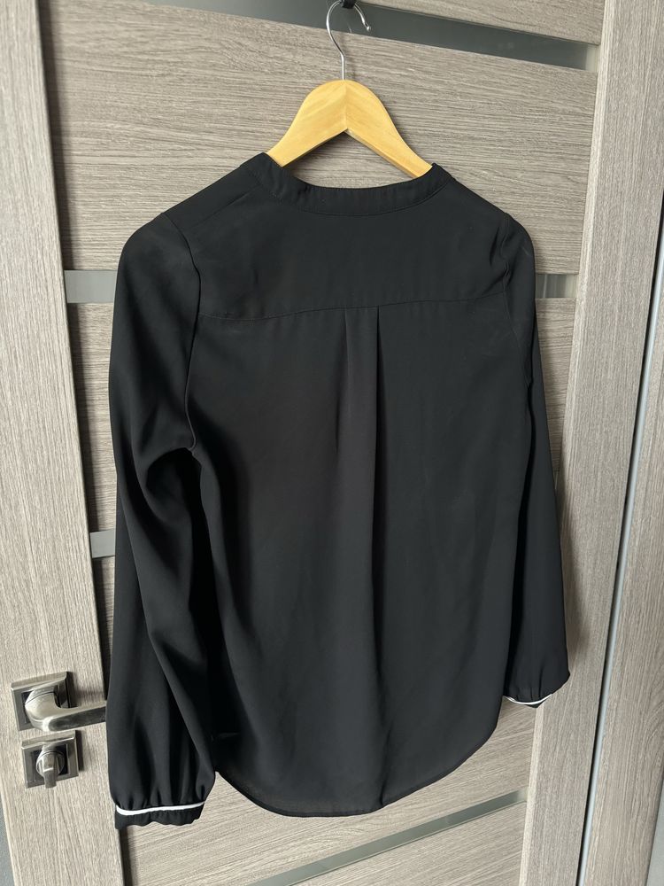 Блуза чорна оверсайз класична в офіс
