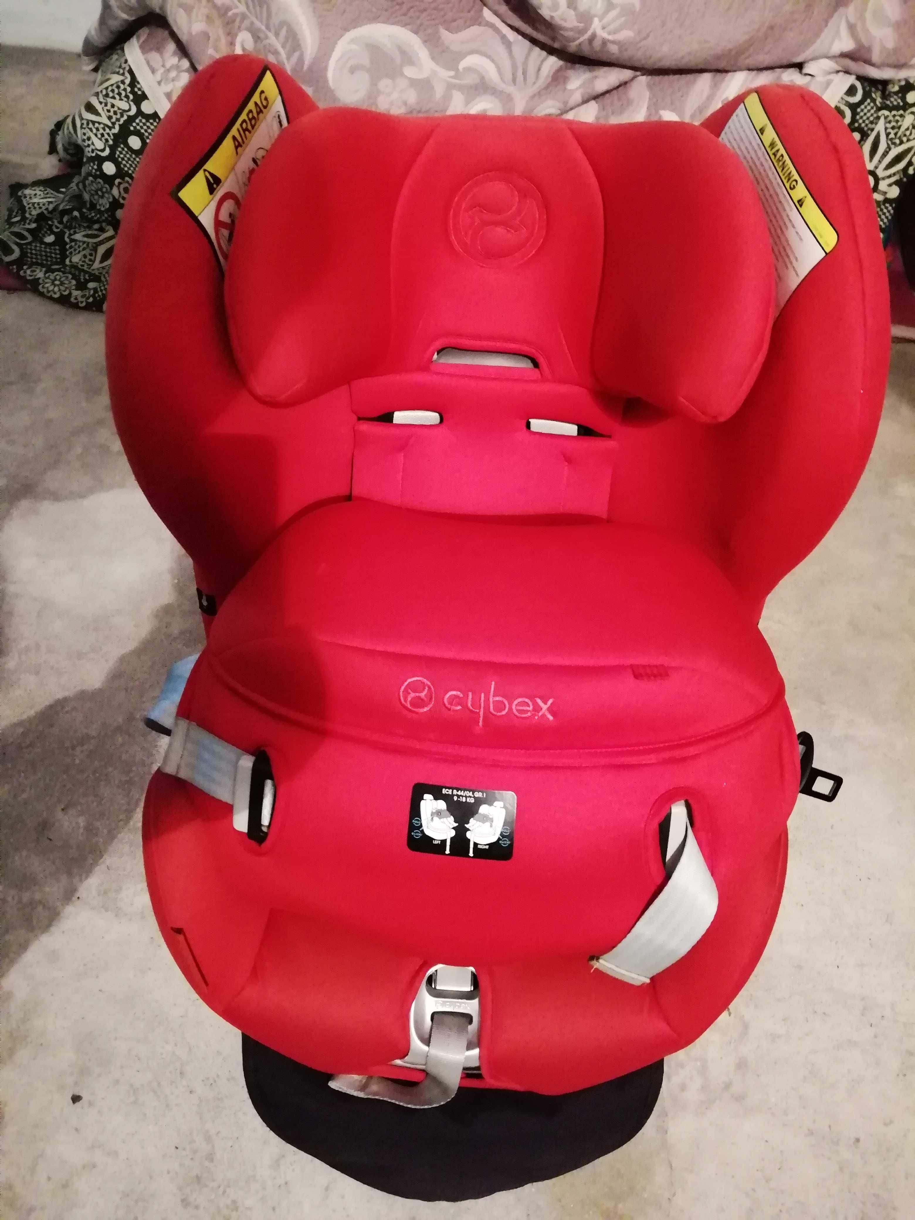 Cadeira Cybex rotativa