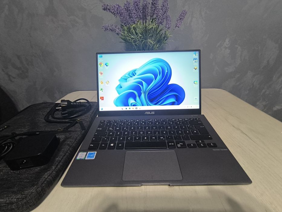 Asus PRO B9440UA – i7-7500U,16GB RAM, 256GB SSD м2, 14