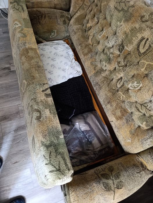 Диван і два кресла