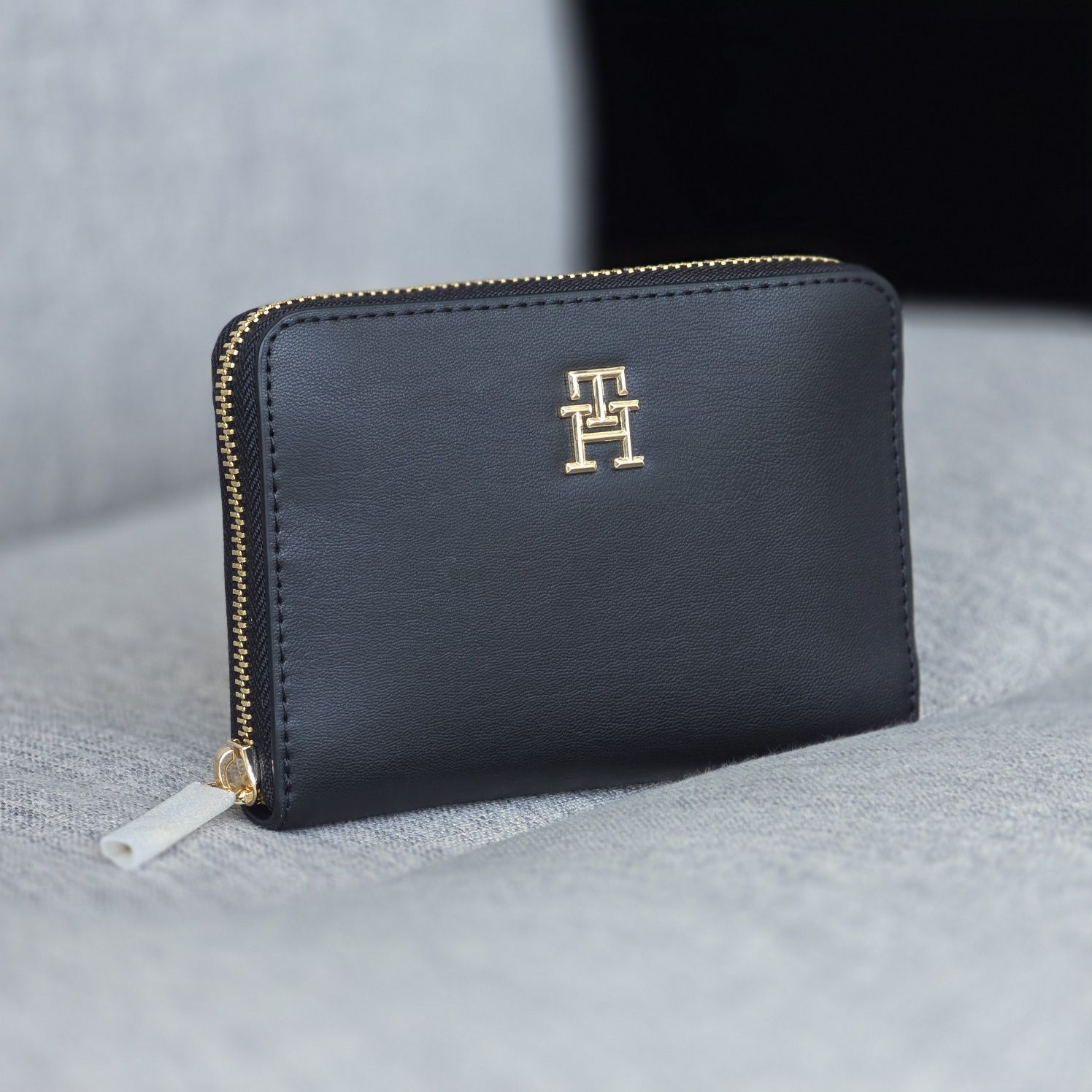 Жіночий гаманець Tommy Hilfiger