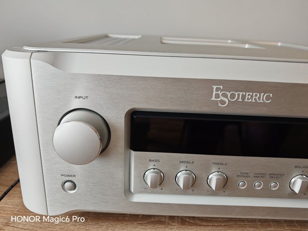 Esoteric f-05 hi-end za połowę ceny
