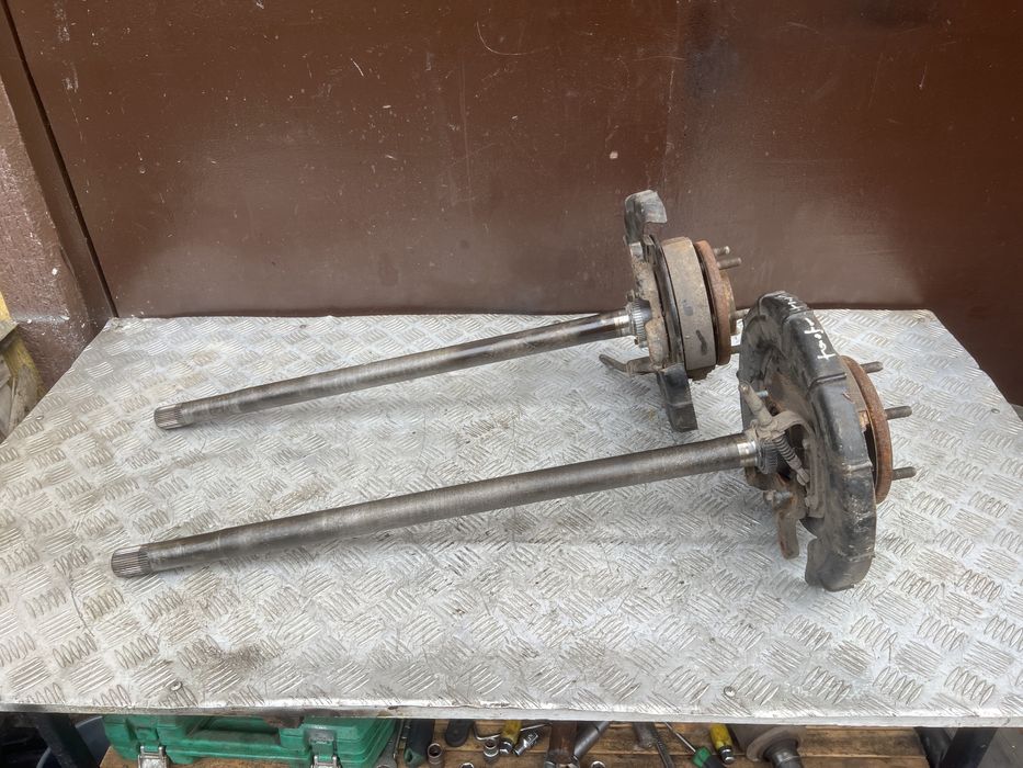 Полуось привод задняя hyundai h1 год 11 хюндай н1