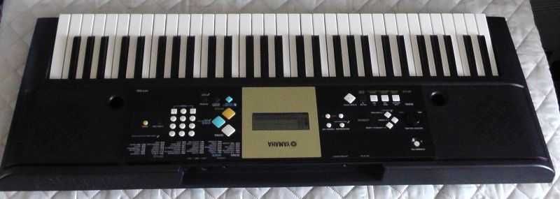 Keyboard Cyfrowy Yamaha YPT-220 Funkcja Lekcji MIDI LCD
