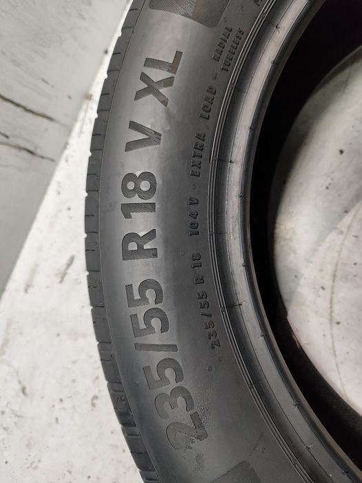 2 Pneus semi novos Continental contact 5 235/55R18  Oferta dos Po