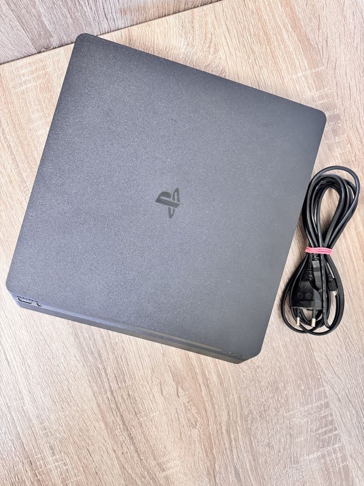 Продам Sony PlayStation Ps4 Slim 1Tb