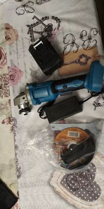 SZLIFIERKA KĄTOWA AKUMULATOROWA z Regulacją Obrotów 24V 5AH 125mm 2aku