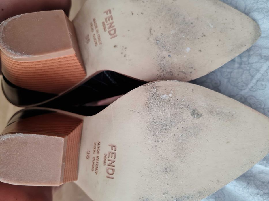 Чобітки козаки Fendi