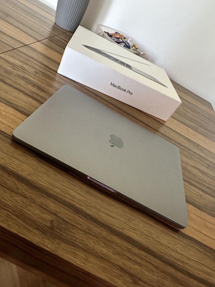 Macbook Pro 13 A1708 i5/16/500 Zadbany