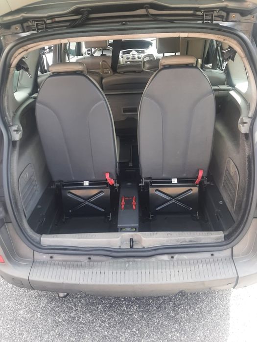 Scénic 7 lugares – conforto e espaço a bom preço | 1.5 dCi económico