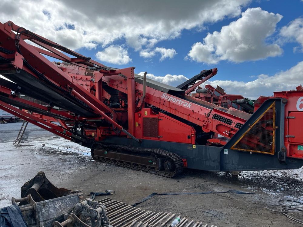 Przesiewacz Finlay 684 3 pokladowy Powerscreen Chieftain 1700