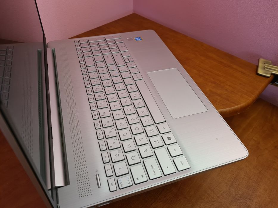 Hp Laptop 15s FullHD IPS 4/128
