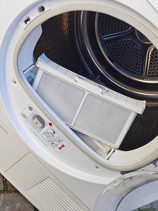 Сушильна машинка Bosch EcoLogixx7 S (Тепловий насос)