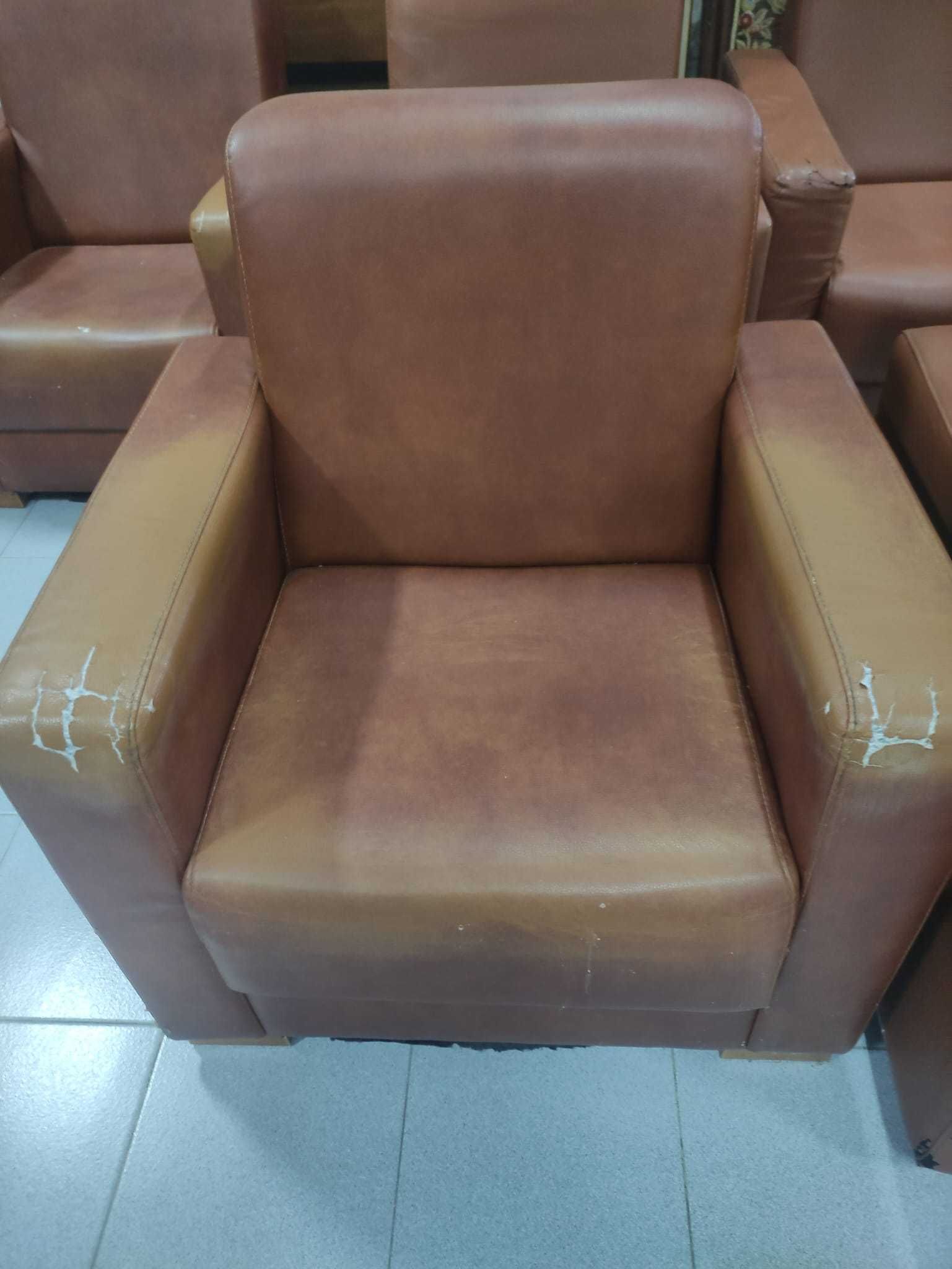 Sofás ou poltronas