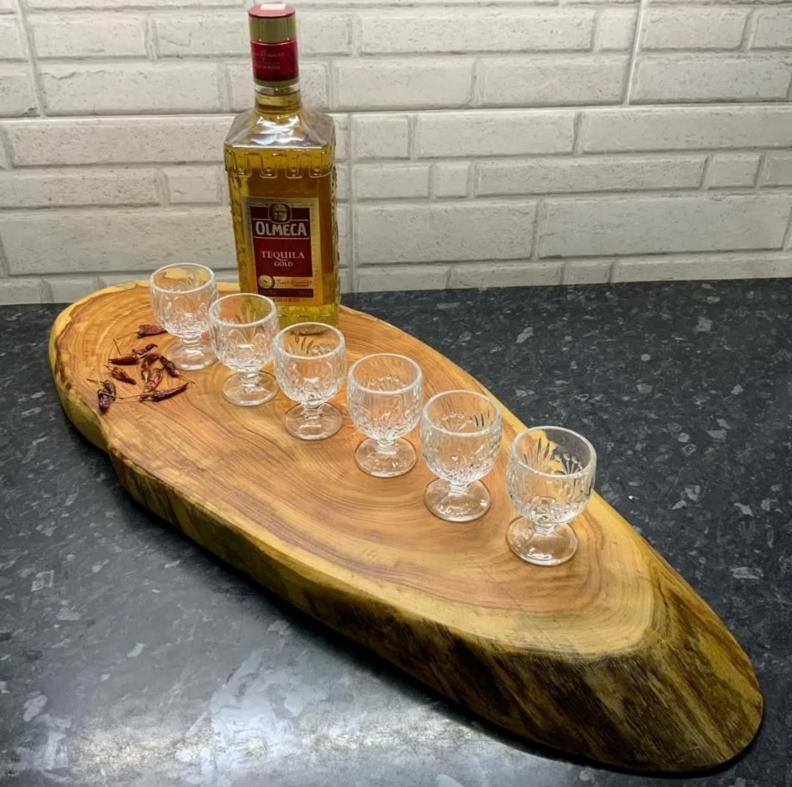 Поднос доска для мяса нарезки из спила дерева таця