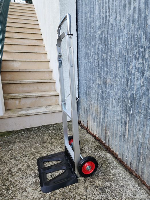 Carrinho para carregar volumes e novo todo em alumínio