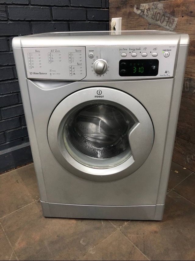 Фронтальная узкая стиралка Indesit ESB1160B не дорого !!!