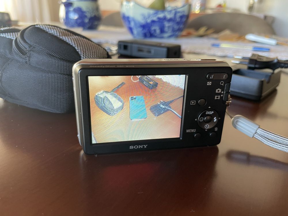 Sony Cyber-shot 12.1MP