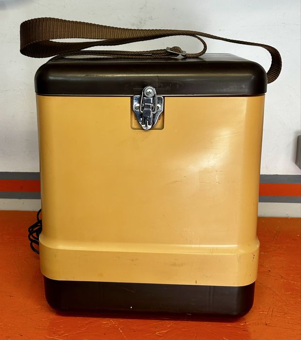 Lodówka turystyczna 12 V