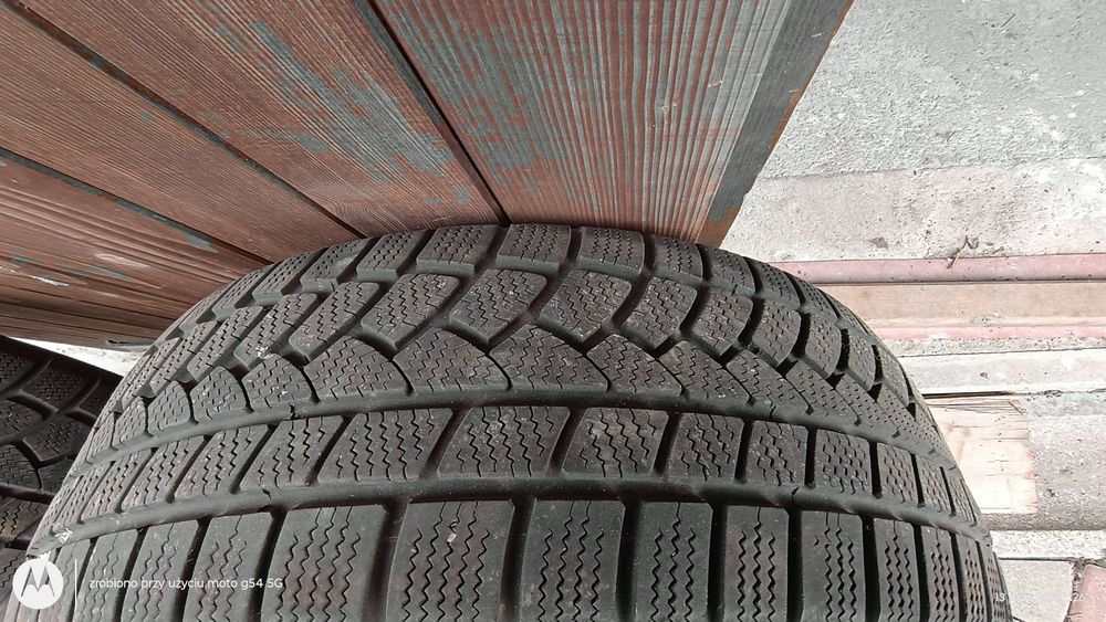 Sprzedam dwie opony 235/65/17