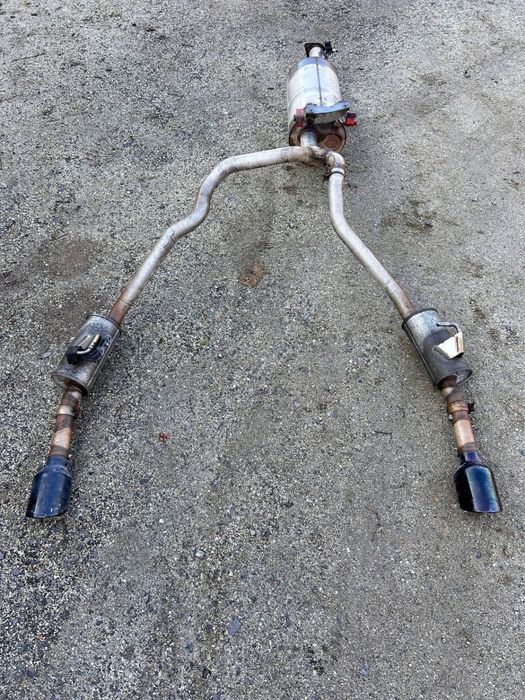 DODGE RAM V 1500 KOMPLETNY TŁUMIK WYDECH 5.7 HEMI 18-24