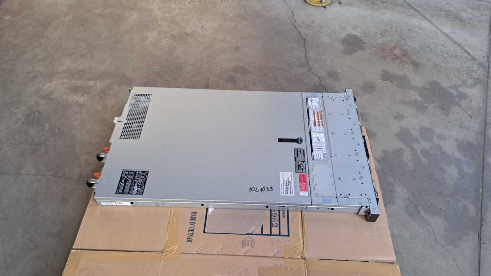Serwery DELL PowerEdge R640, 2 sztuki