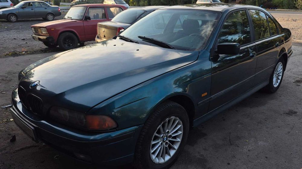 Продам БМВ 525 2.5 дизель