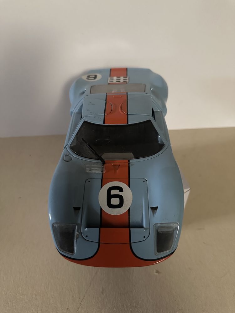 Ford GT 40 escala 1:18